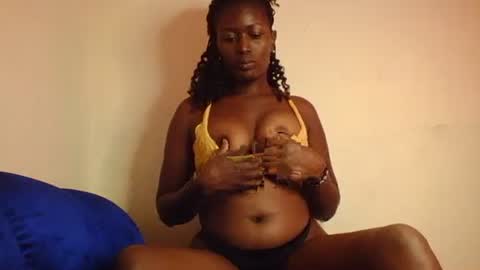 Snapshot of letecia557422 chatting on 02-03-25, 12:36 Letecia557422 online show from 02-03-25, 12:36