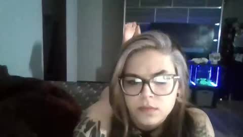 Ivy online show from 04-21-26, 02:04