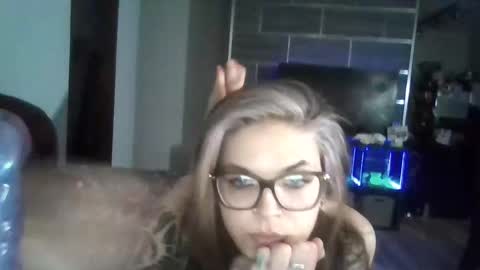 Ivy online show from 04-21-26, 02:51