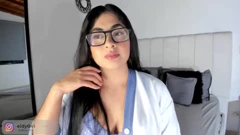 Leticia online show from 10-28-25, 12:47