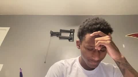 letmeeatup online show from 12-10-24, 09:44