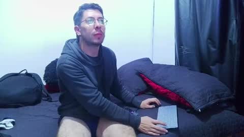 Torres online show from 04-23-26, 11:18