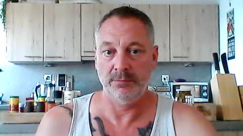 Snapshot of letshavefun2gether68 chatting on 07-11-26, 05:04 letshavefun2gether68 online show from 07-11-26, 05:04