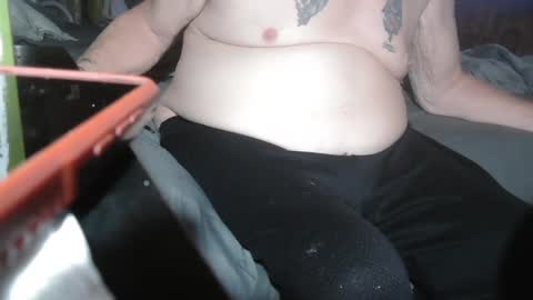 Snapshot of letsplay1984 chatting on 02-02-25, 02:24 letsplay1984 online show from 02-02-25, 02:24