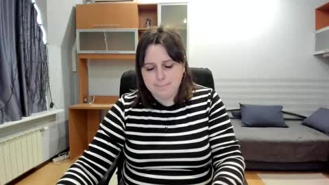 Naomi online show from 02-08-26, 07:23