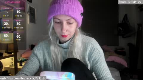 LeaVixx online show from 01-13-25, 06:05