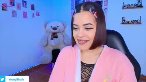 Snapshot of lev_akira chatting on 09-16-25, 06:20 Akira online show from 09-16-25, 06:20