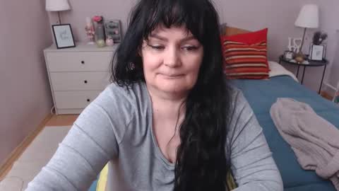 Mary online show from 02-28-26, 01:01