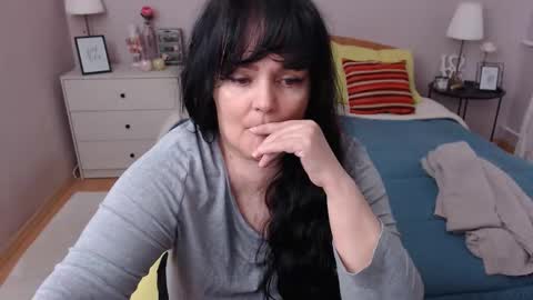 Mary online show from 03-02-26, 01:29