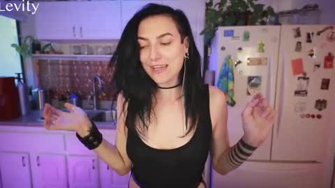 Levity online show from 10-03-25, 01:13