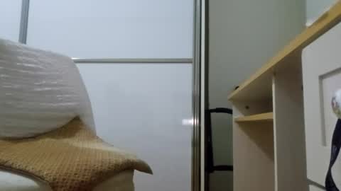 Snapshot of levois69 chatting on 07-12-26, 10:45 levois69 online show from 07-12-26, 10:45