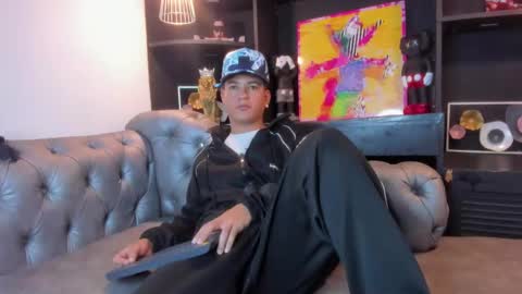 Snapshot of levy_steve chatting on 02-13-25, 04:54 LevySteven online show from 02-13-25, 04:54