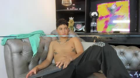 Snapshot of levy_steve chatting on 02-22-25, 05:34 LevySteven online show from 02-22-25, 05:34