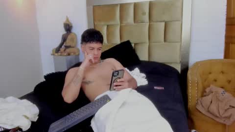 Snapshot of levy_steve chatting on 03-11-25, 06:00 LevySteven online show from 03-11-25, 06:00