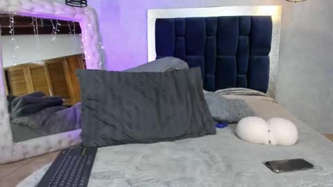 Snapshot of levy_steve chatting on 11-17-25, 11:05 LevySteven online show from 11-17-25, 11:05