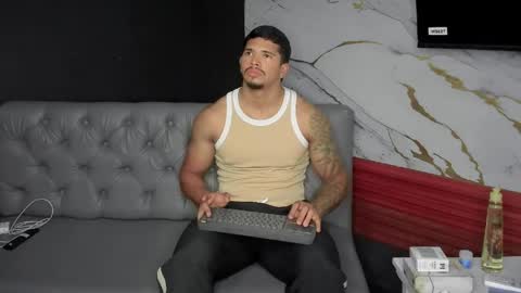 Snapshot of lewishamiltom chatting on 05-15-26, 05:14 lewis online show from 05-15-26, 05:14