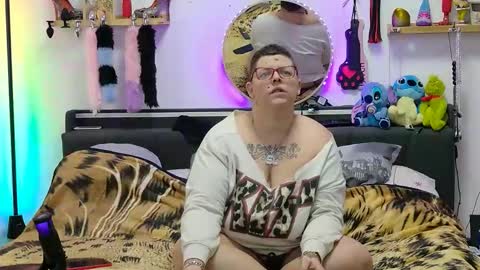 Lexi und Lex online show from 11-24-25, 07:19