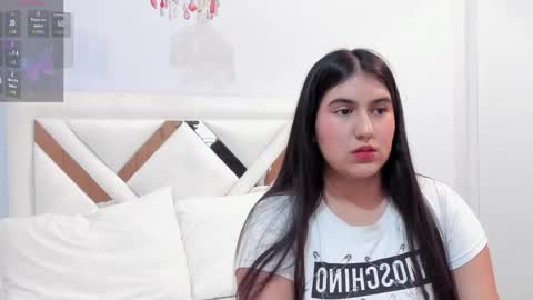 Gabrielle online show from 04-01-26, 01:41