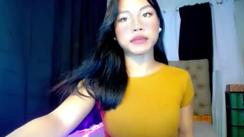 lexi_foru online show from 11-26-25, 09:43