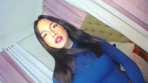 lexi_foru online show from 12-21-25, 10:22