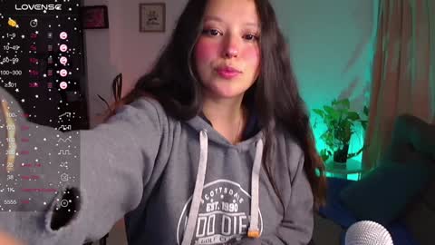 Lexie Thompson   8pm  0000am -5 online show from 02-02-25, 03:32