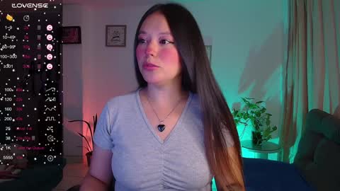 Lexie Thompson   8pm  0000am -5 online show from 02-07-25, 03:23