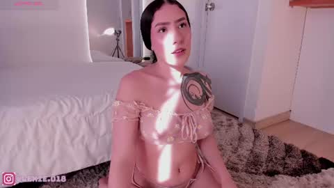 LEXIE online show from 06-25-26, 09:30