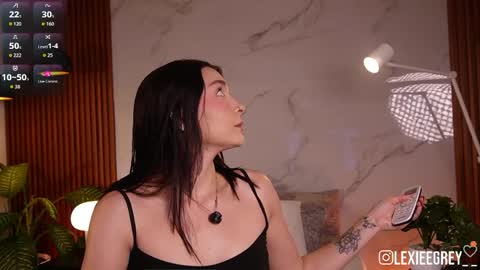 Snapshot of lexiee_grey_ chatting on 06-04-26, 11:38 Lexie online show from 06-04-26, 11:38