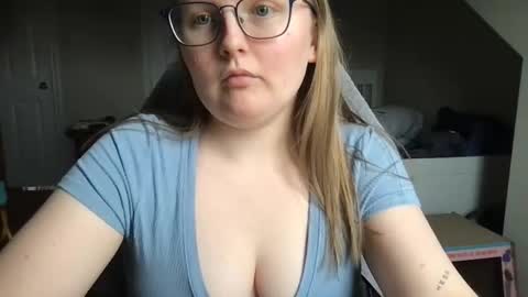 Snapshot of lexielilacs chatting on 01-30-25, 08:31 lexie online show from 01-30-25, 08:31