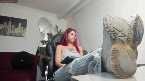 Snapshot of lexietaylor chatting on 06-22-26, 11:51 Lexie online show from 06-22-26, 11:51