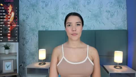 Lexie Thompson  online show from 10-23-25, 12:04