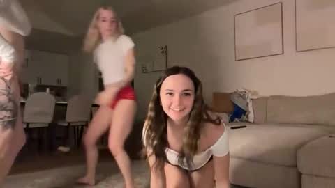 lexiiismith online show from 02-03-26, 02:53