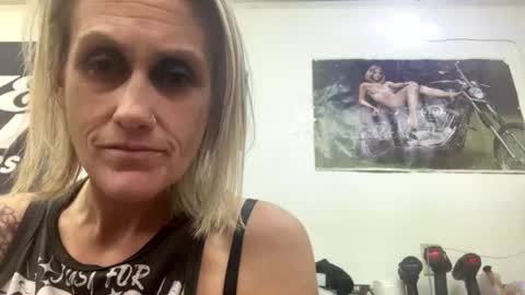 Snapshot of lexijo25 chatting on 06-26-26, 12:04 lexijo25 online show from 06-26-26, 12:04