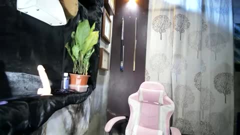 Snapshot of lexisecrets12 chatting on 11-19-25, 02:55 lexisecrets12 online show from 11-19-25, 02:55