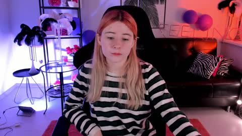 Lexi Wenford NO NUDE GODDESS online show from 12-10-24, 06:22