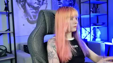 Snapshot of lexiwenford chatting on 07-24-26, 05:05 Lexi Wenford NO NUDE GODDESS online show from 07-24-26, 05:05