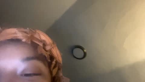 Snapshot of lexxiibo chatting on 02-03-25, 06:24 lexxiibo online show from 02-03-25, 06:24