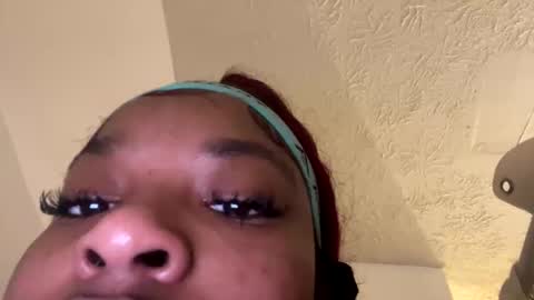 Snapshot of lexxiibo chatting on 02-13-25, 06:16 lexxiibo online show from 02-13-25, 06:16