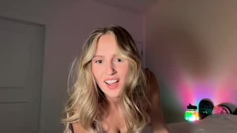 Lexyyy online show from 04-20-26, 03:53