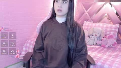 Snapshot of lexy_cute1 chatting on 06-21-26, 03:31 LEXY online show from 06-21-26, 03:31