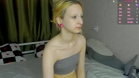 Snapshot of lexy_woorhez chatting on 04-26-26, 11:19 Lexy online show from 04-26-26, 11:19