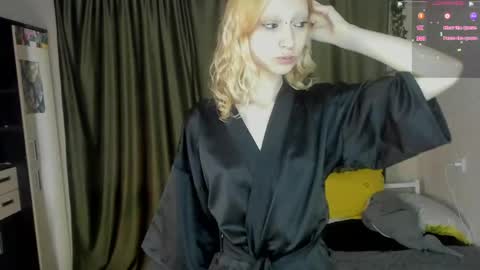Snapshot of lexy_woorhez chatting on 05-27-26, 11:18 Lexy online show from 05-27-26, 11:18