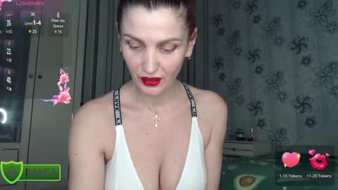 Snapshot of lexyandpoul chatting on 02-07-26, 10:24 maksiANDjaney online show from 02-07-26, 10:24