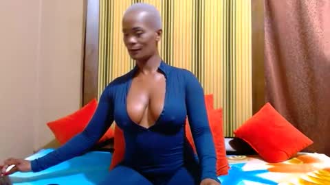 Silindile Caroline Madlala online show from 12-20-25, 07:21