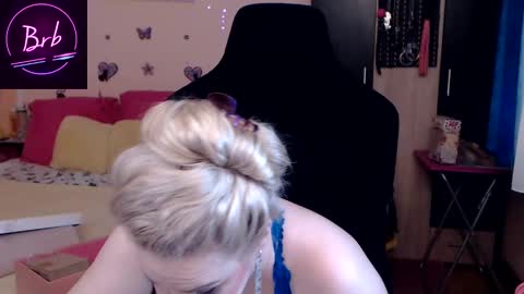 Lexy online show from 02-09-25, 01:46