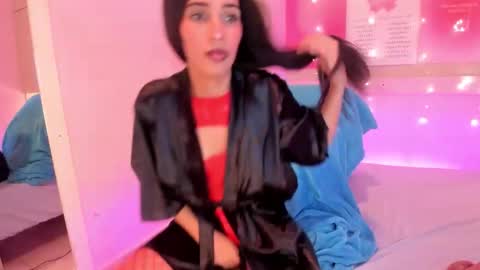 L I A  online show from 10-30-25, 04:25