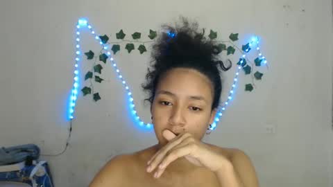 lolita online show from 01-08-25, 04:33