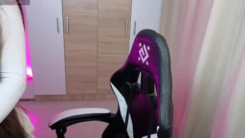 Snapshot of leyablisssex chatting on 05-14-26, 05:31 Leya online show from 05-14-26, 05:31