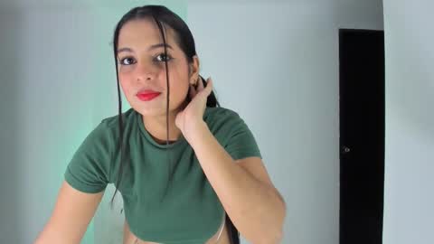 Leya online show from 03-18-26, 12:03