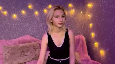 Leya online show from 01-15-26, 04:50